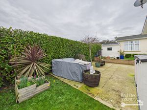 Patio- click for photo gallery